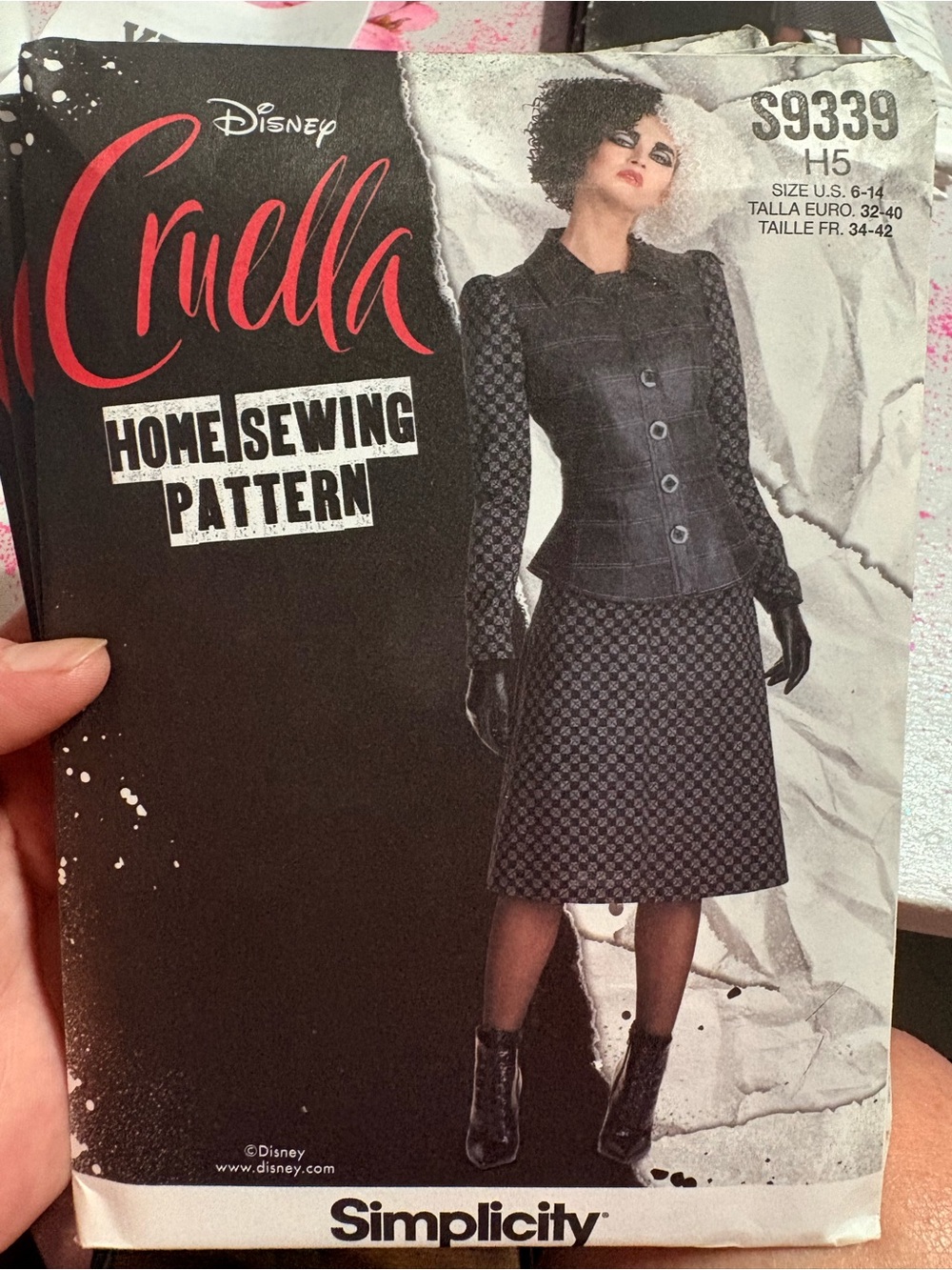 BN UNCUT SIMPLICITY 9339 H5 SEWING PATTERNS COSTUMES DISNEY HALLOWEEN